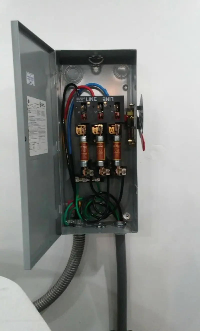 Three-phase disconnect switch installed for Smoke Detector Installation in Haysville